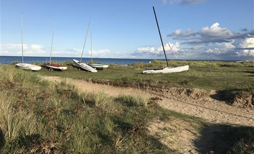 Ecole de voile Quinevile proche de notre Hotel en Normandie