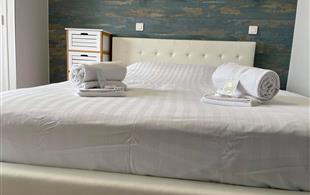 Chambre double confortable Hotel bord de mer Quineville Normandie